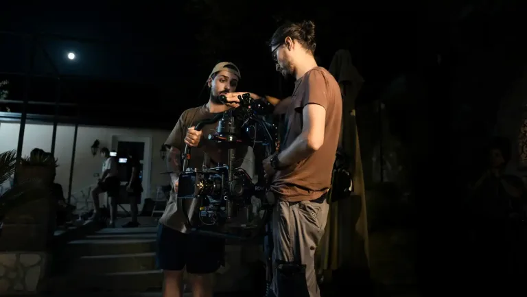 Roxy Kama: supporto tecnico e backstage del cortometraggio indipendente in uscita nel 2026