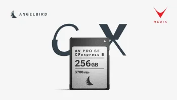 Scheda CFexpress B v4 256GB Angelbird inserita in una fotocamera professionale