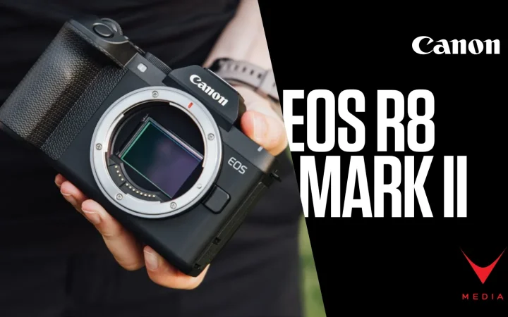 Fotocamera mirrorless full frame Canon EOS R8 Mark II in ambiente di viaggio outdoor
