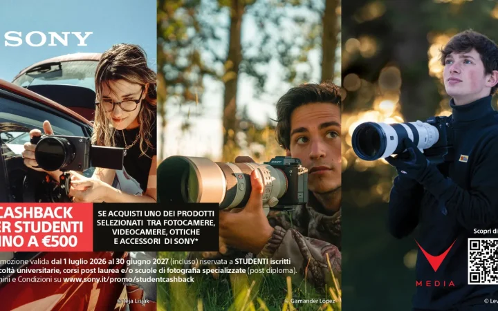 Fotocamera Sony Alpha e obiettivo con badge cashback studenti 2026
