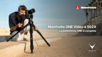 Treppiede video Manfrotto ONE con testa fluida 502X su set di ripresa professionale
