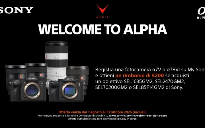 Fotocamera Sony α7R VI con obiettivo GM2 per promozione Welcome to Alpha Extra